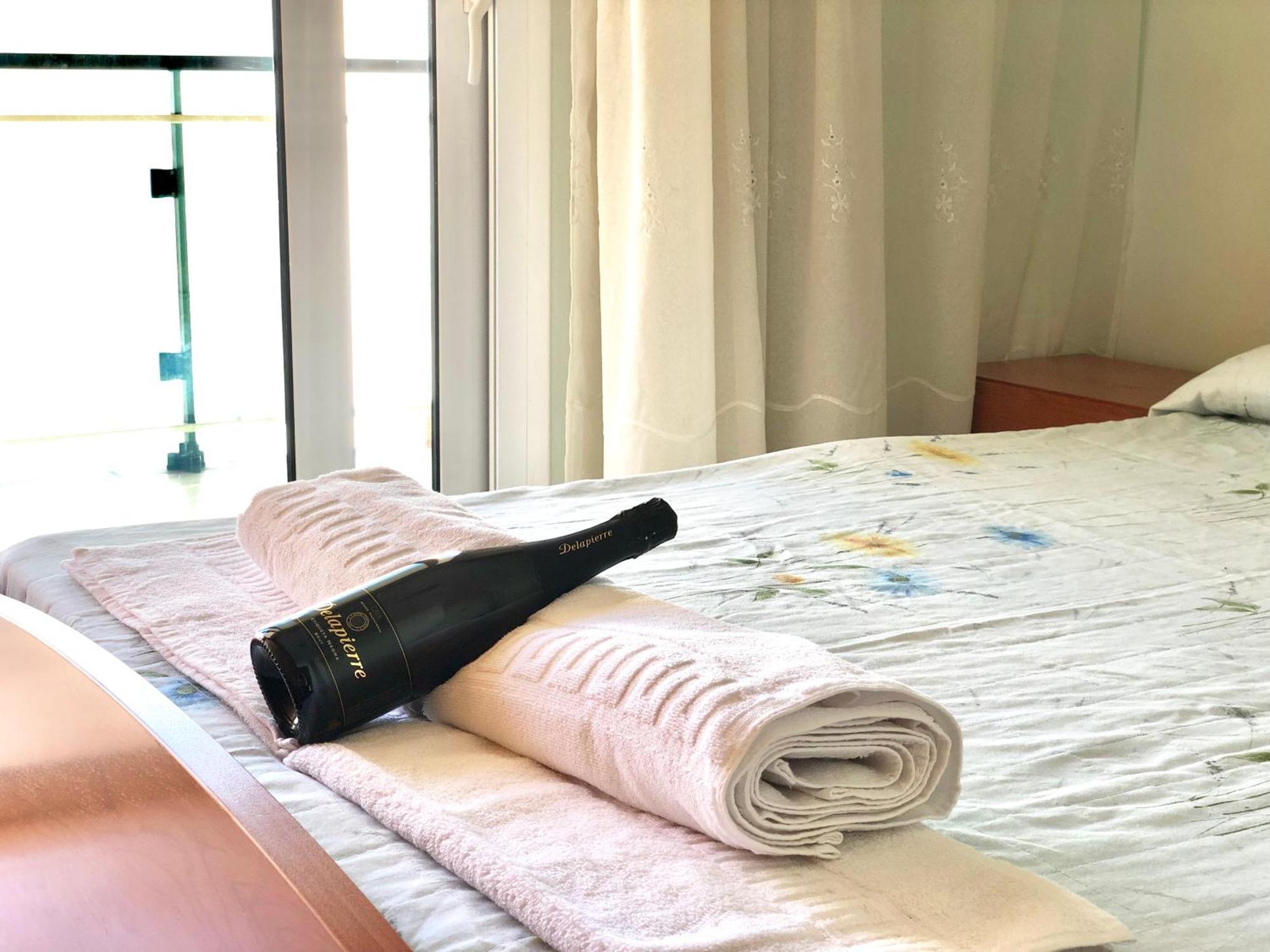 Apartamentos Benet روساس المظهر الخارجي الصورة