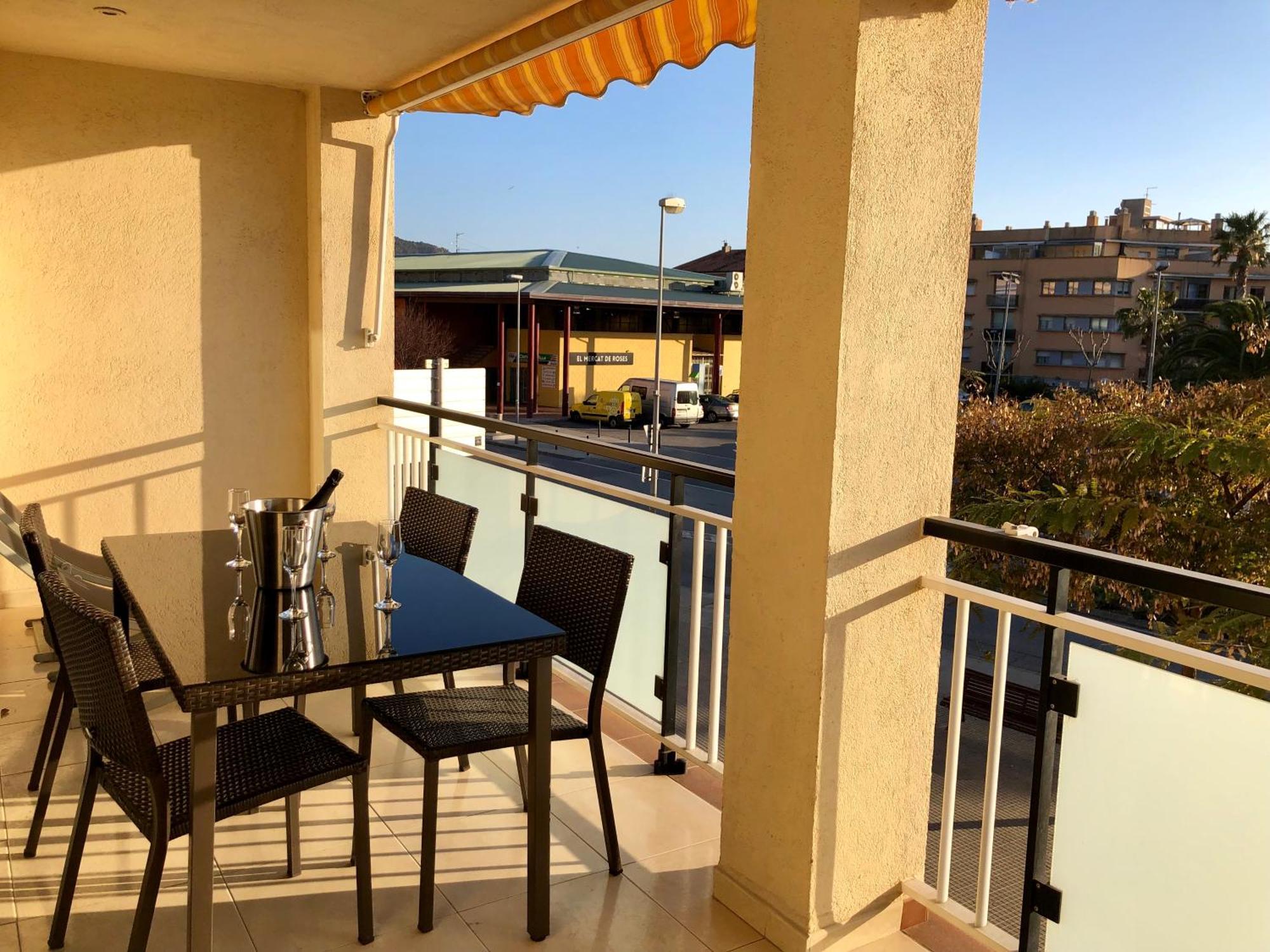 Apartamentos Benet روساس المظهر الخارجي الصورة