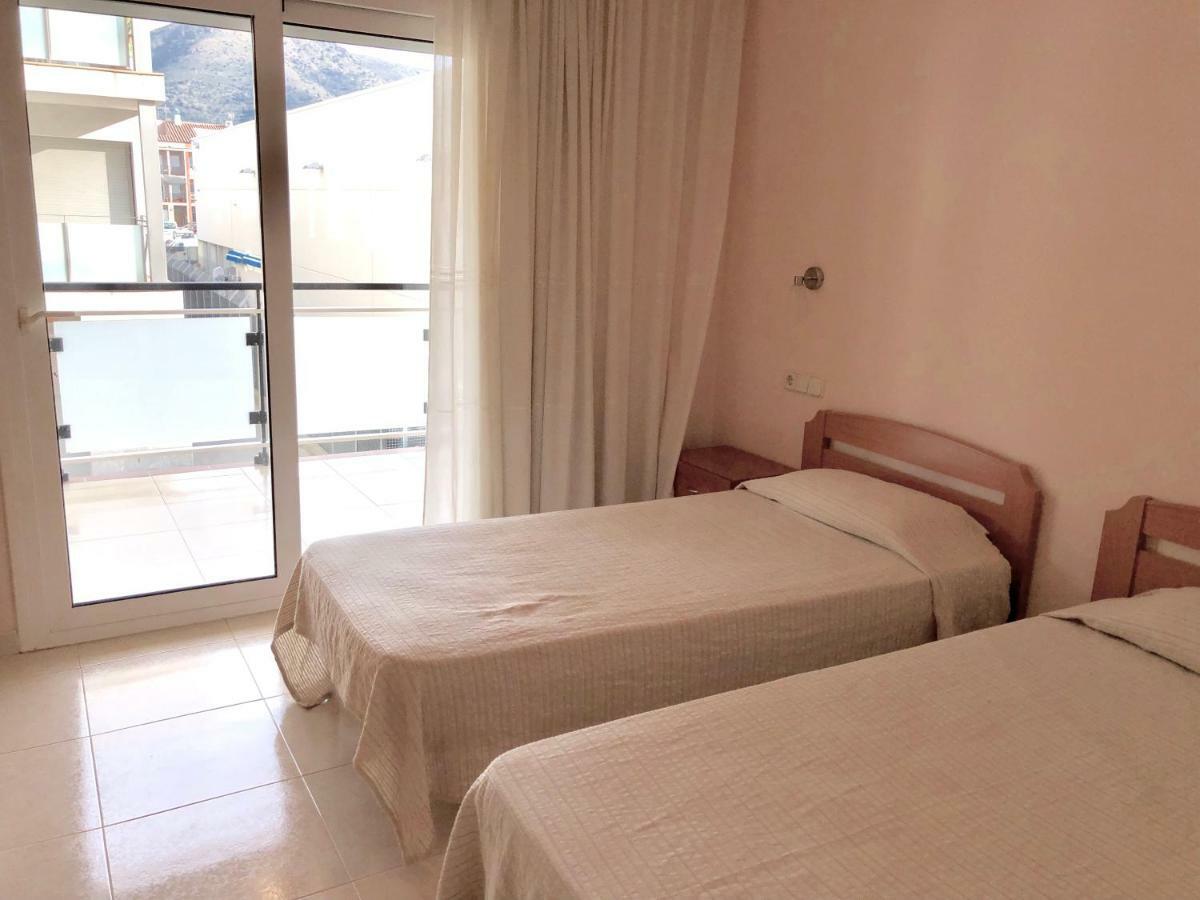 Apartamentos Benet روساس المظهر الخارجي الصورة
