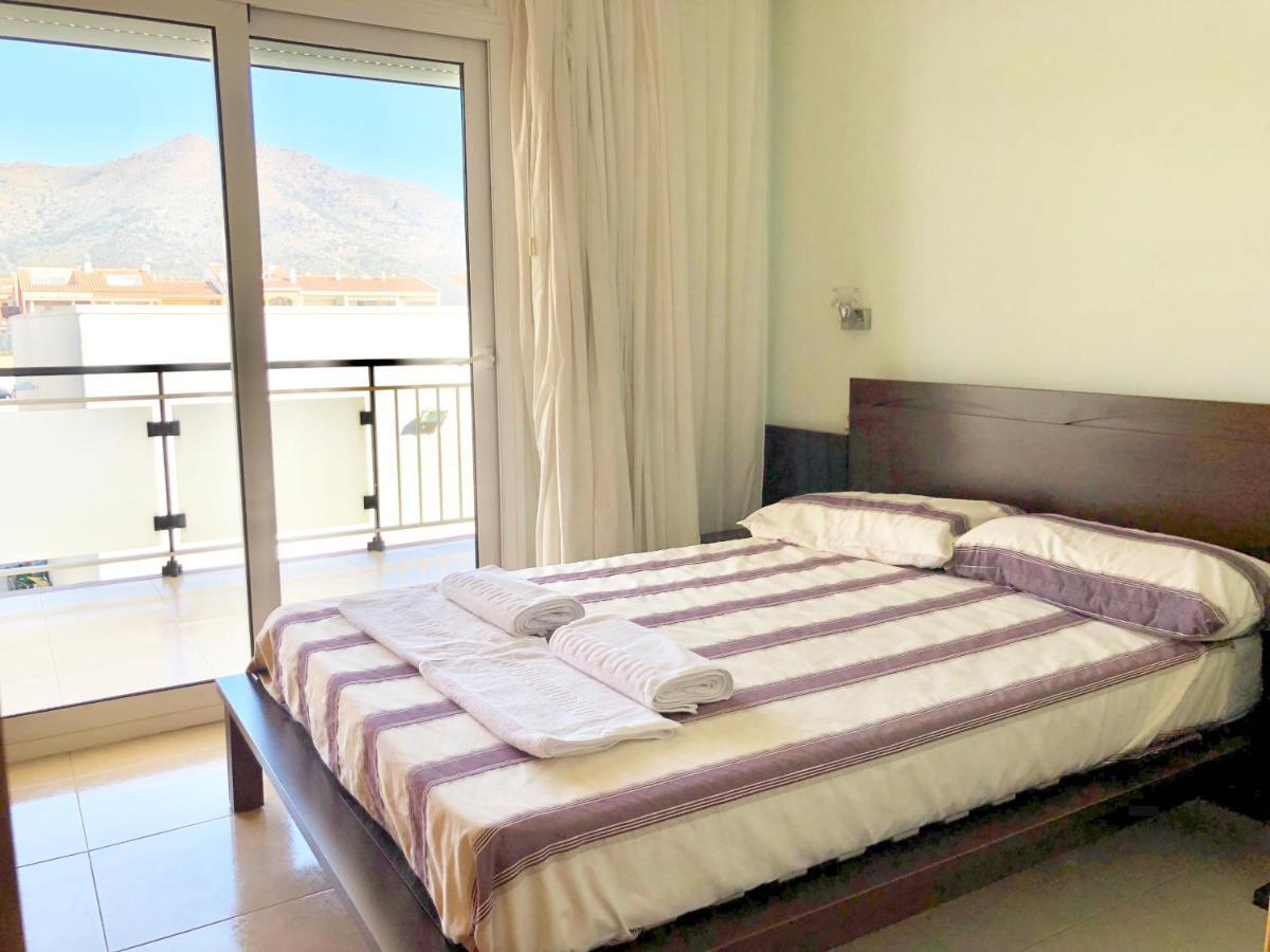 Apartamentos Benet روساس المظهر الخارجي الصورة