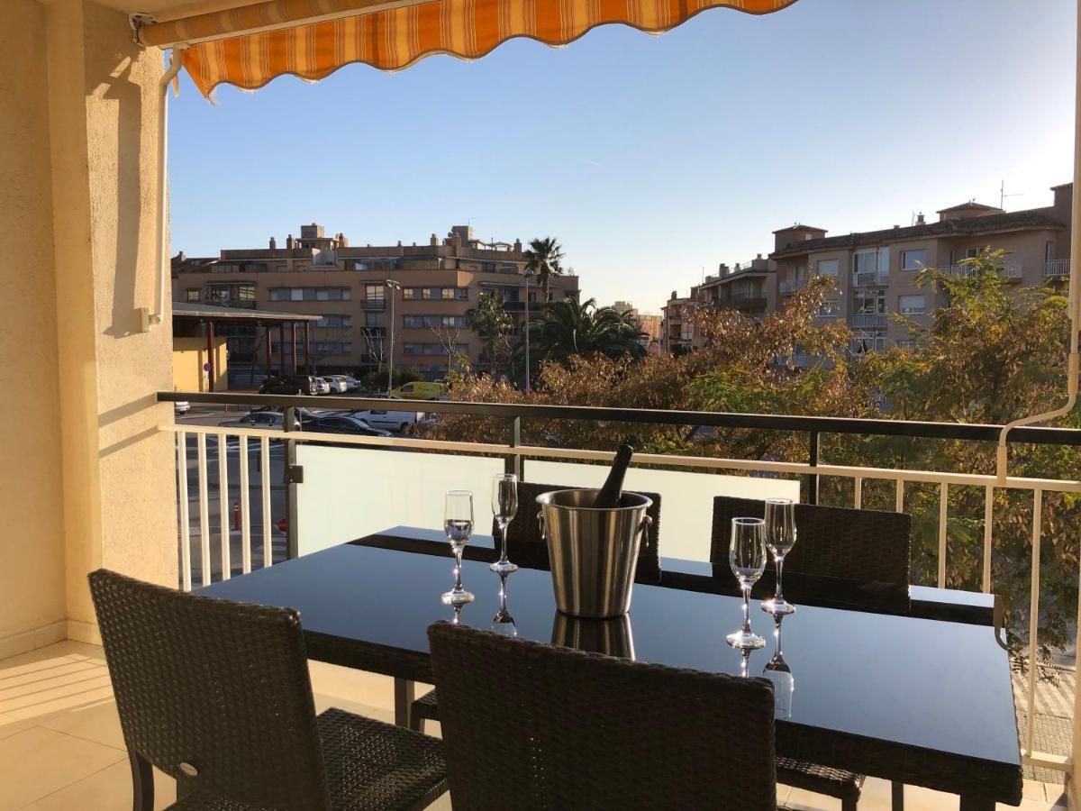 Apartamentos Benet روساس المظهر الخارجي الصورة