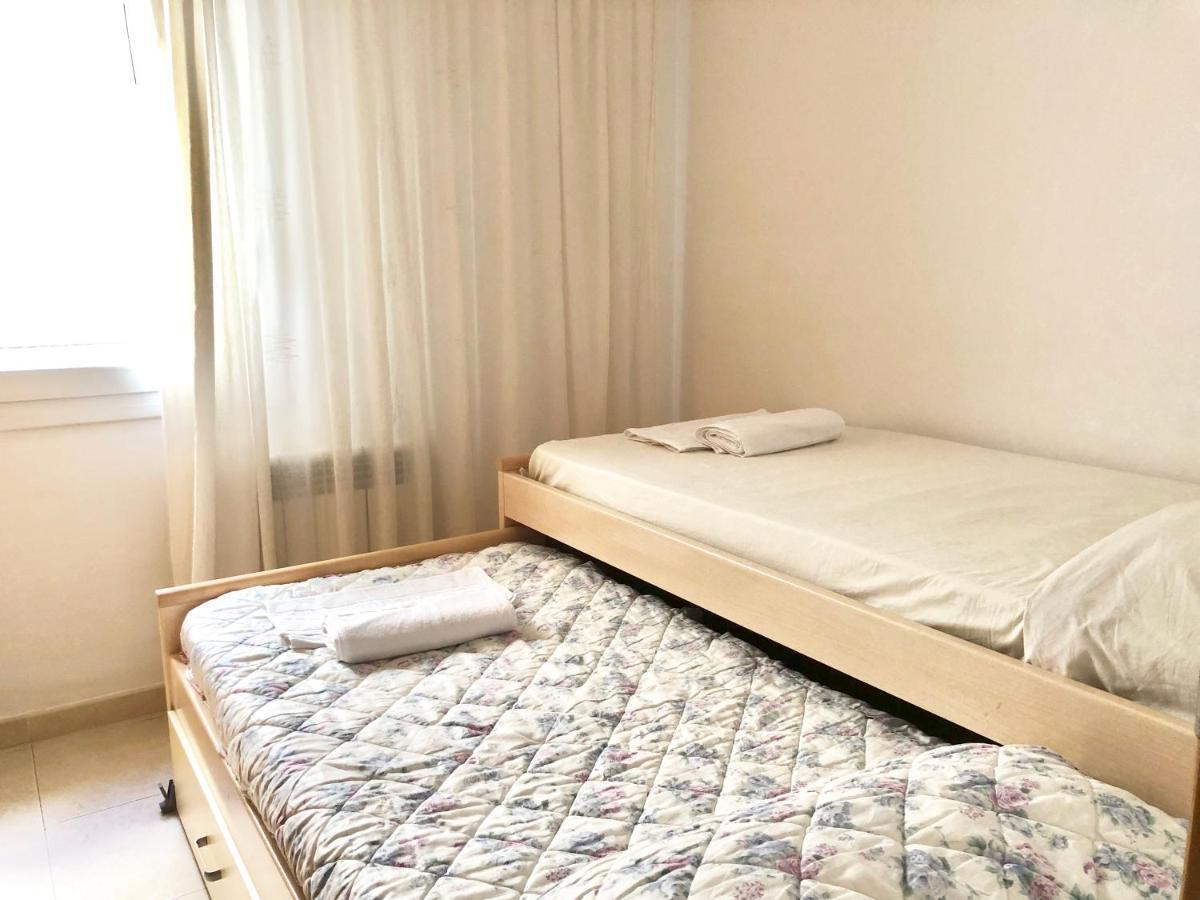 Apartamentos Benet روساس المظهر الخارجي الصورة